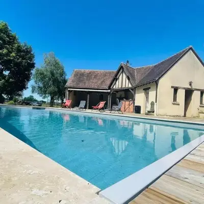 Évasion champêtre : Maison avec piscine