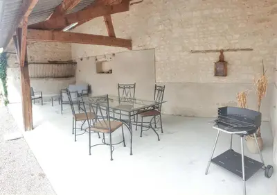 Plan de l'établissement Maison de charme avec jardin aux Trois-Moutiers, 116 m², 6 pers.