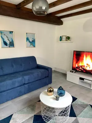 Coin salon dans l'établissement Appartement les Bleuets - Centre ville de Saumur