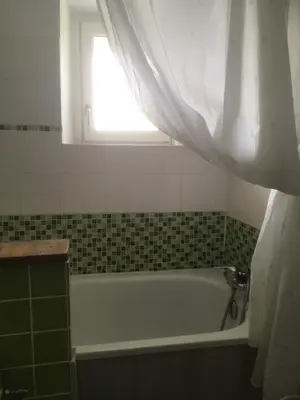 Salle de bains dans l'établissement Auprès du château