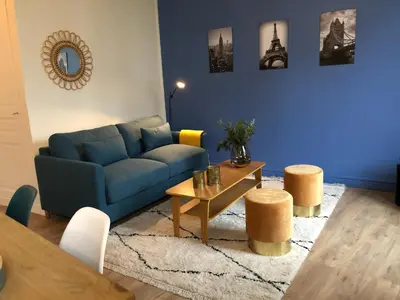 Coin salon dans l'établissement Joli Appartement Le Gutenberg T2 4p Quartier Mirabeau Proche Gare