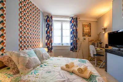 Un ou plusieurs lits dans un hébergement de l'établissement SUPERLOGIS - Bel Epoque - STUDIO Classé 3 étoiles - BLOIS-HYPERCENTRE