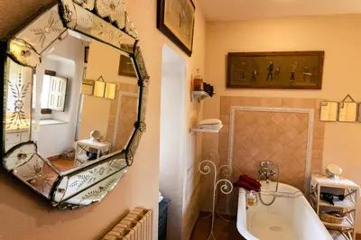 Salle de bains dans l'établissement Manoir Du Bois Noblet