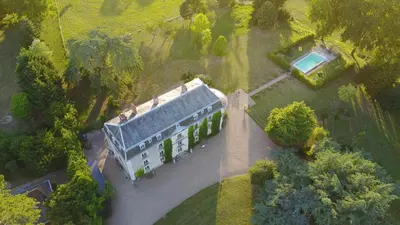 Jardin de l'établissement Bed and Breakfast - Château du Vau
