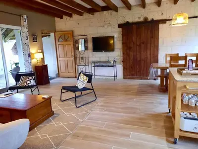 Cuisine ou kitchenette dans l'établissement Gîte confortable près de Saumur : 2 chambres, jardin clos, terrasse, proche sites touristiques - FR-1-622-4