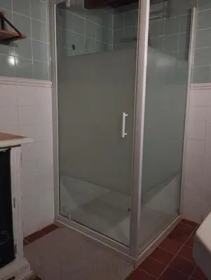 Salle de bains dans l'établissement Auprès du château 2