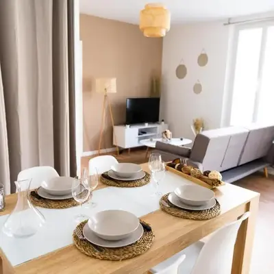 Spacieux appartement avec parking privé à Saumur