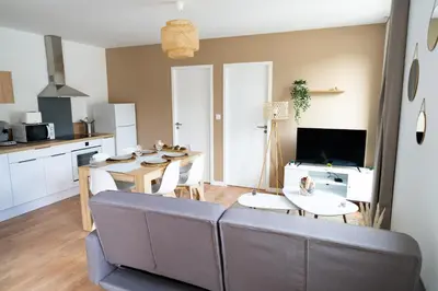 Cuisine ou kitchenette dans l'établissement Appartement cosy avec parking privé à Saumur