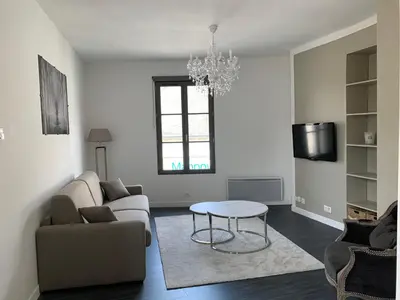 Télévision ou salle de divertissement dans l'établissement Logis Du Magny, 5 min à pied du château d'Amboise
