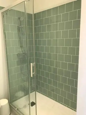 Salle de bains dans l'établissement Riva Duplex