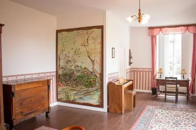 Coin salon dans l'établissement Château de Montaupin