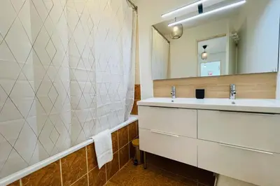 Salle de bains dans l'établissement Beautiful renovated house in a residential area