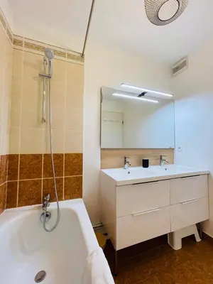 Salle de bains dans l'établissement Beautiful renovated house in a residential area