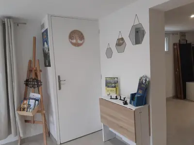 Télévision ou salle de divertissement dans l'établissement Les châtillonnes 25 minutes du zoo de beauval