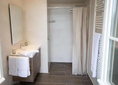 Salle de bains dans l'établissement maison d'hôtes ed.André 10 personnes