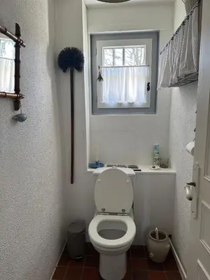 Salle de bains dans l'établissement Monteaux - Les Rabris
