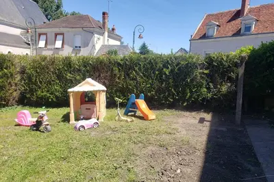 Aire de jeux pour enfants de l'établissement Maison familiale à 10min du Zoo Parc de Beauval
