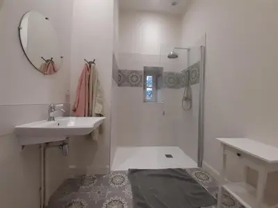 Salle de bains dans l'établissement Château de Charnizay