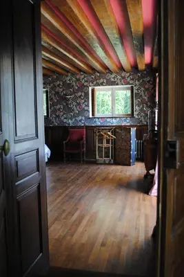 Coin salon dans l'établissement Suite au château - Domaine de la Gavolerie