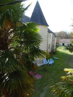Jardin de l'établissement LE COMPOSTELLE PRIEURE GITE LES MEDIEVALES