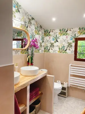Salle de bains dans l'établissement L’Alcalys - Maison de vacances au vert - Sans TV