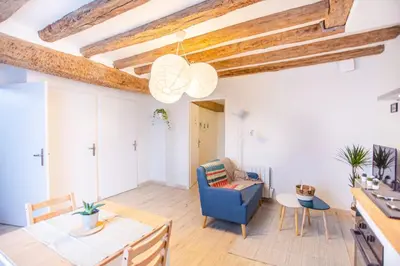 Coin salon dans l'établissement LE LÉONARD Échappée Amboisienne avec sauna partagé