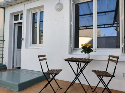 Balcon ou terrasse dans l'établissement Terrasse 25m - Flat Cosy & Calme - 5 min Gare & Vinci