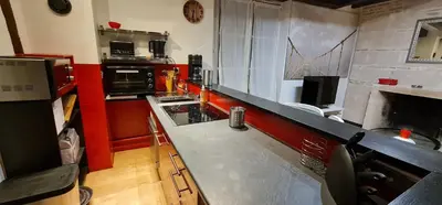 Cuisine ou kitchenette dans l'établissement 