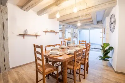 Plan de l'établissement La Maison Lamartine Havre de paix dans le centre de Tours