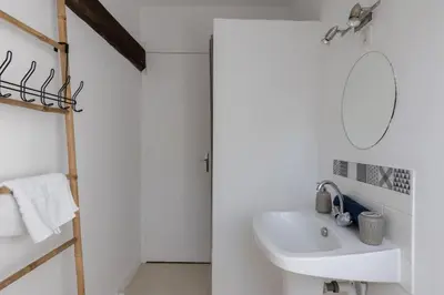Salle de bains dans l'établissement L'appart K-shmire- Cosy et spacieux, 4 pers