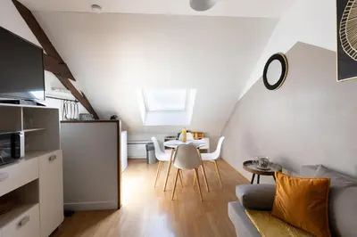 Cuisine ou kitchenette dans l'établissement L'appart K-shmire- Cosy et spacieux, 4 pers