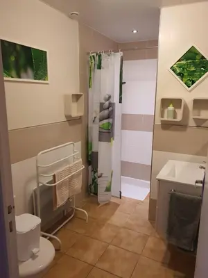 Salle de bains dans l'établissement Cheverny la vie est belle