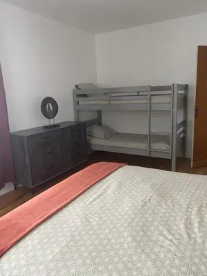 Un ou plusieurs lits dans un hébergement de l'établissement Logement 8 personnes à St Aignan centre