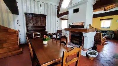 Coin salon dans l'établissement Gîte de la Courtaudière