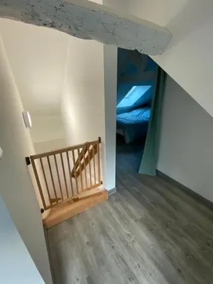 Un ou plusieurs lits dans un hébergement de l'établissement Logement Loire climatisé, La Halte de Cuze, aux abords de la Loire a vélo