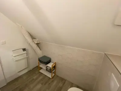 Salle de bains dans l'établissement Logement Loire climatisé, La Halte de Cuze, aux abords de la Loire a vélo