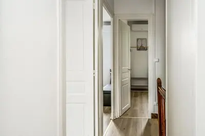 Plan de l'établissement Maison tout confort, parking, clim, garage 3ch 5p