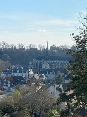 Vue générale sur Vendôme ou vue de la ville depuis l'appartement