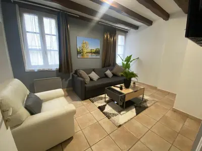 Coin salon dans l'établissement Logement de groupe au centre d'Azay le Rideau