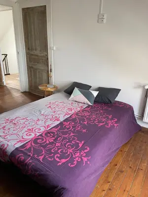 Un ou plusieurs lits dans un hébergement de l'établissement logement entier proche centre ville et circuit
