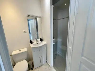 Salle de bains dans l'établissement Face Chateau de Chaumont sur loire Gîte La Rapinière