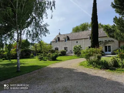 Jardin de l'établissement Rêves & Rivière