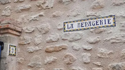 Certificat, récompense, panneau ou autre document affiché dans l'établissement La Ménagerie