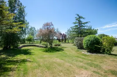 Jardin de l'établissement L'appel au calme - Ambillou