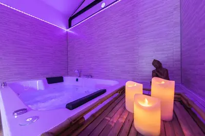 Salle de bains dans l'établissement Zen & Spa - Maison Cosy - Tours - Netflix
