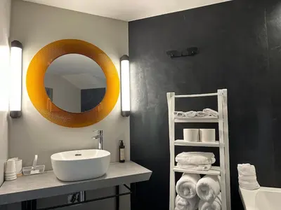 Salle de bains dans l'établissement Domaine de l'Epau Eco-Resort