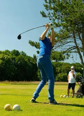 Golf sur le terrain de l'appartement ou à proximité
