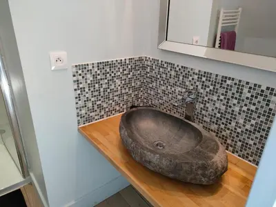 Salle de bains dans l'établissement Les Logis d Ussé