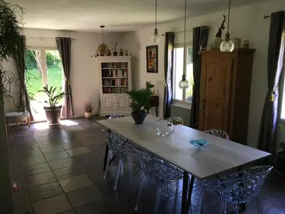 Plan de l'établissement Chambre avec balcon et salle de bains privée