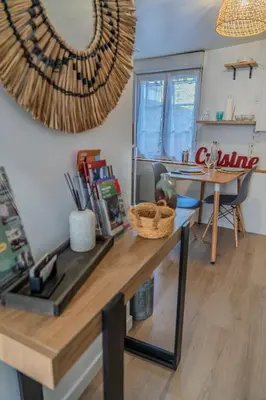 Cuisine ou kitchenette dans l'établissement L'Appart'Mans -charmant-studio-centre ville-2 pers